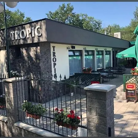 Apartmanovy Dom Kocka