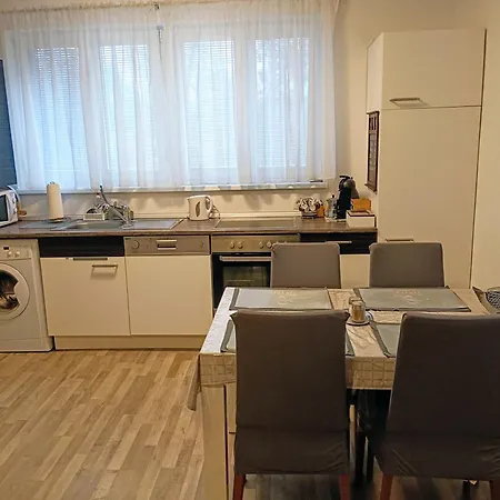 Apartmanovy Dom Kocka