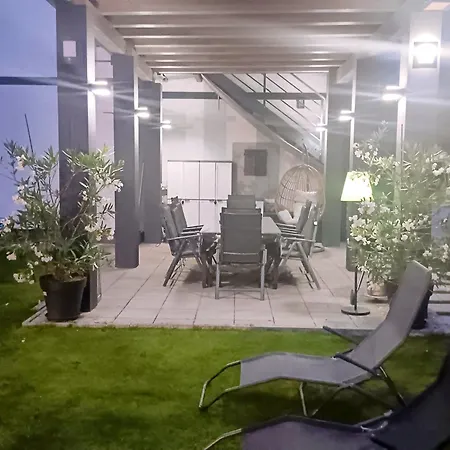 Apartmanovy Dom Kocka Feriehus